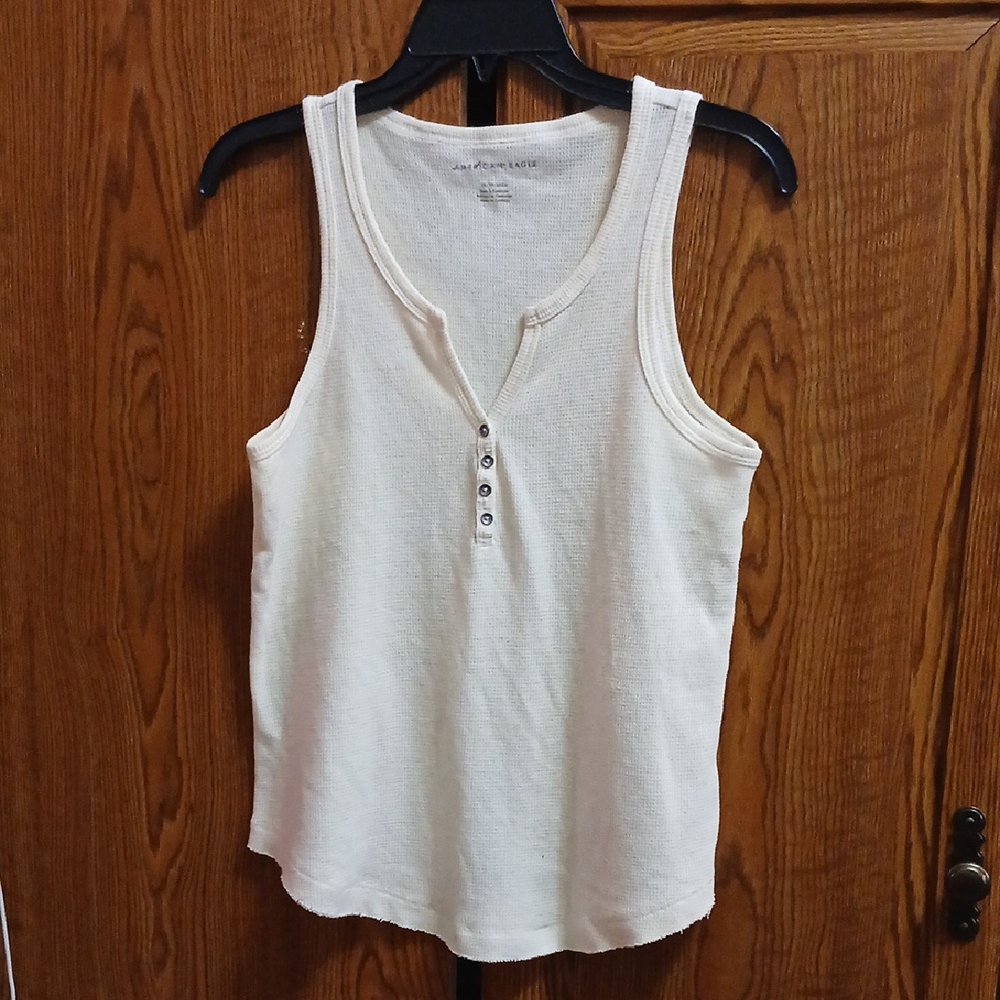 American Eagle Outfitters Cream Sleeveless Fitted Tank Top